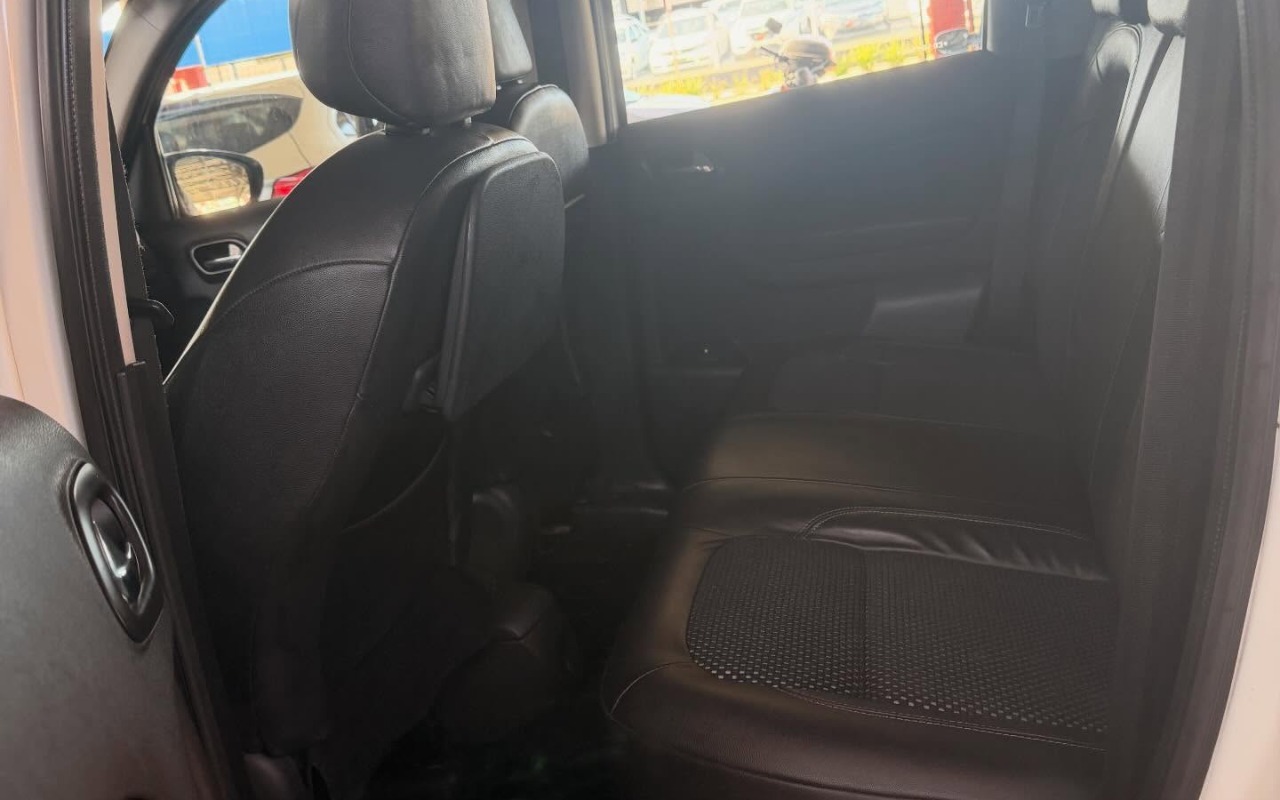 imagem-https://www.socarrao.com.br/sc-vehicle-images-prod/3948167/1789756294872-U2F2ZUNsaXAuQXBwXzcyOTc1OTczNl8xNzkzNjk2MDExMjI3MDgyMF82MDYwODE1MzcyMjUwNTYwMDkwX24gKDEpLmpwZw.jpg