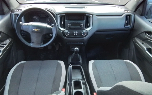 imagem-https://www.socarrao.com.br/sc-vehicle-images-prod/3948340/1789756532428-1_040930.jpg