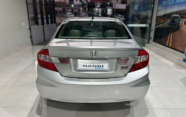imagem-https://www.socarrao.com.br/sc-vehicle-images-prod/3948409/1789756703785-1227396.jpeg