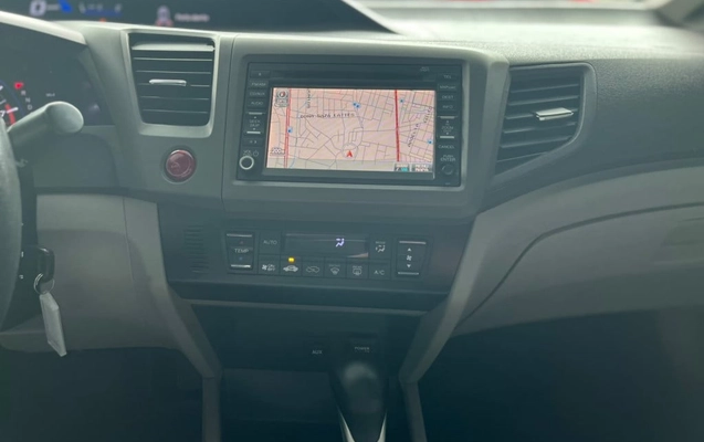 imagem-https://www.socarrao.com.br/sc-vehicle-images-prod/3948599/1789757308393-vehicle_image_1789757284_ce94aeafb369b4c86f13bccd72e3f81f.jpeg