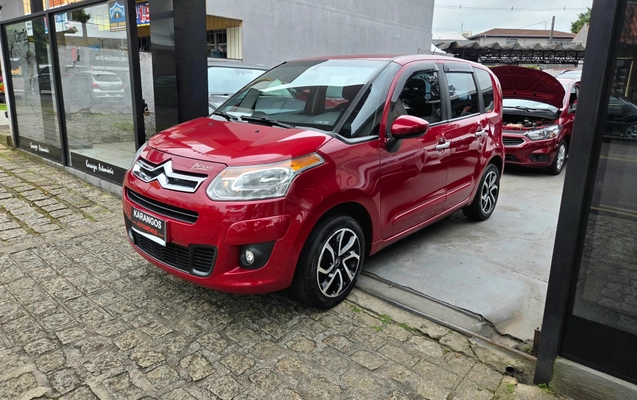 imagem-https://www.socarrao.com.br/sc-vehicle-images-prod/3948712/1789757328556-16fcb185-bab9-4e02-b59e-86697bfacadf.jpg