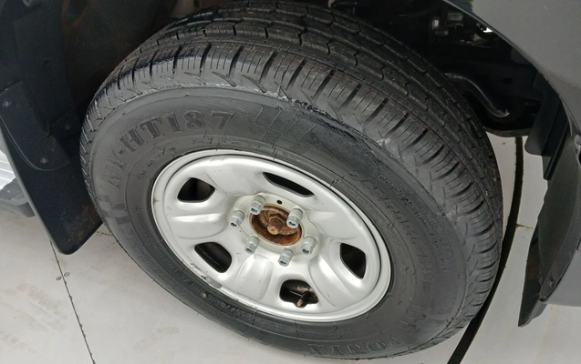 imagem-https://www.socarrao.com.br/sc-vehicle-images-prod/3948813/1789757439847-2_021136.jpg