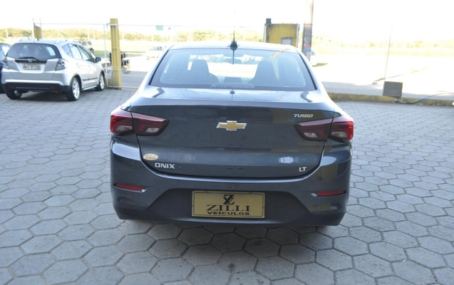 imagem-https://www.socarrao.com.br/sc-vehicle-images-prod/3949060/1789757751304-4b7f19865edf4e85975ba46b2dff3e0f_1769607286289.jpg