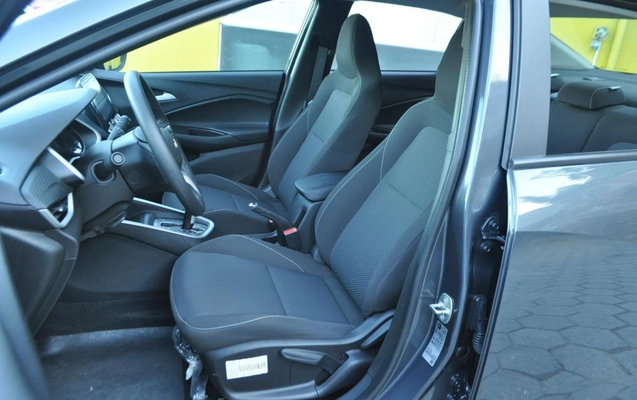 imagem-https://www.socarrao.com.br/sc-vehicle-images-prod/3949060/1789757751310-1d82bdc1166b43248f1de15335aa8ebf_1769607287402.jpg