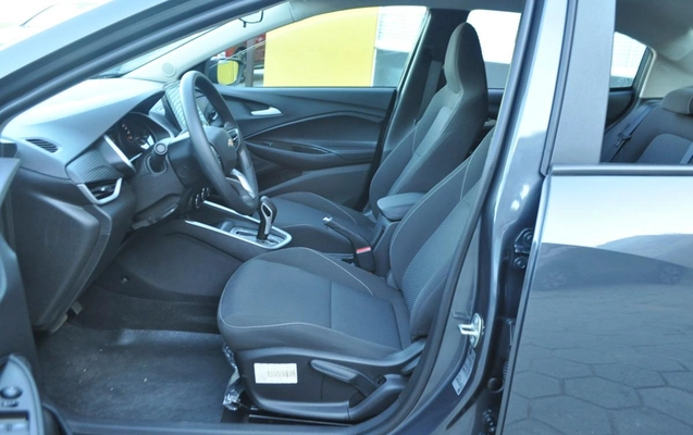 imagem-https://www.socarrao.com.br/sc-vehicle-images-prod/3949060/1789757751311-f53686dfcc064b08ba29cd146e118528_1769607287707.jpg