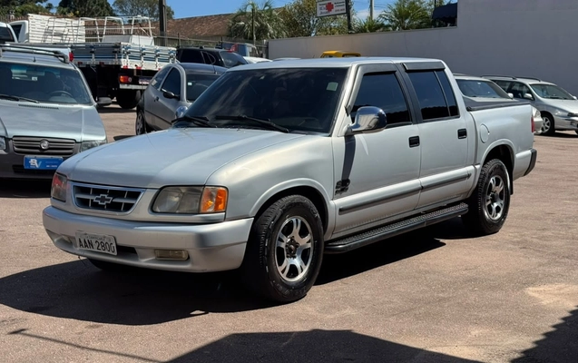 imagem-https://www.socarrao.com.br/sc-vehicle-images-prod/3949063/1789757758443-V2hhdHNBcHAgSW1hZ2UgMjAyNi0wOS0xNyBhdCAxNS40Ny40OCAoMSkuanBlZw.jpeg