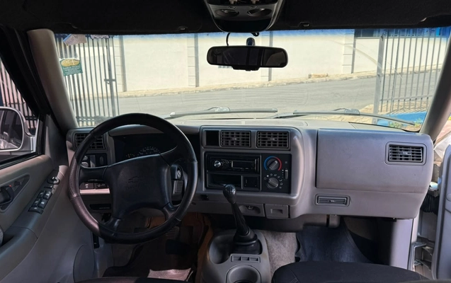 imagem-https://www.socarrao.com.br/sc-vehicle-images-prod/3949063/1789757758960-V2hhdHNBcHAgSW1hZ2UgMjAyNi0wOS0xNyBhdCAxNS40Ny40OSAoMikuanBlZw.jpeg