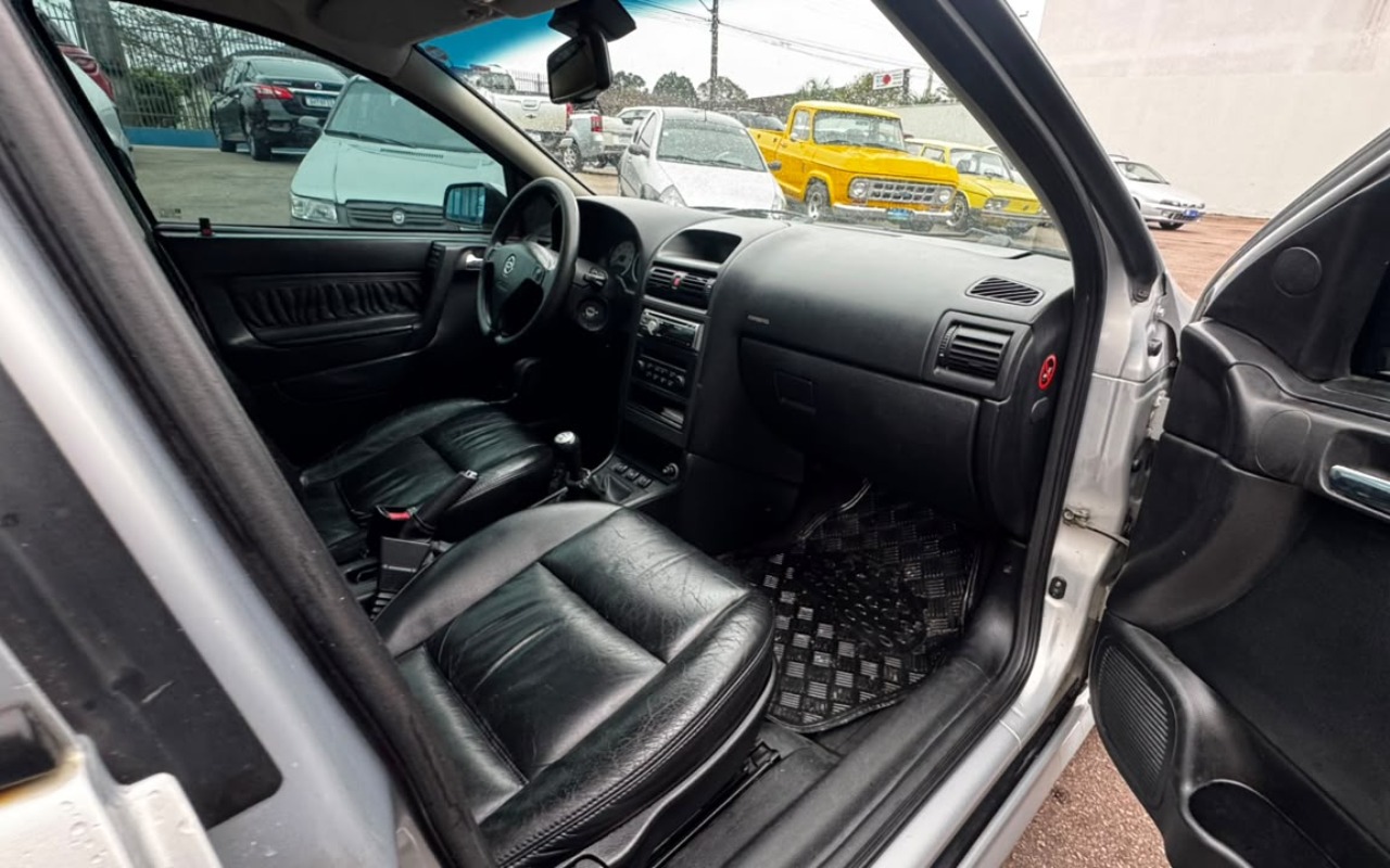 imagem-https://www.socarrao.com.br/sc-vehicle-images-prod/3949191/1789758251931-V2hhdHNBcHAgSW1hZ2UgMjAyNi0wOS0xNiBhdCAxOC4zOC4yMCAoMSkuanBlZw.jpeg