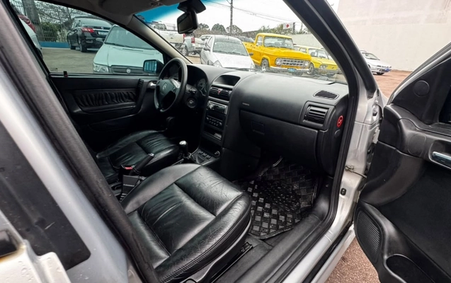 imagem-https://www.socarrao.com.br/sc-vehicle-images-prod/3949191/1789758251931-V2hhdHNBcHAgSW1hZ2UgMjAyNi0wOS0xNiBhdCAxOC4zOC4yMCAoMSkuanBlZw.jpeg