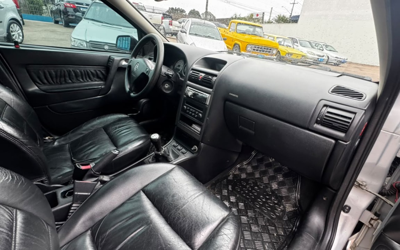 imagem-https://www.socarrao.com.br/sc-vehicle-images-prod/3949191/1789758252174-V2hhdHNBcHAgSW1hZ2UgMjAyNi0wOS0xNiBhdCAxOC4zOC4xOSAoMykuanBlZw.jpeg