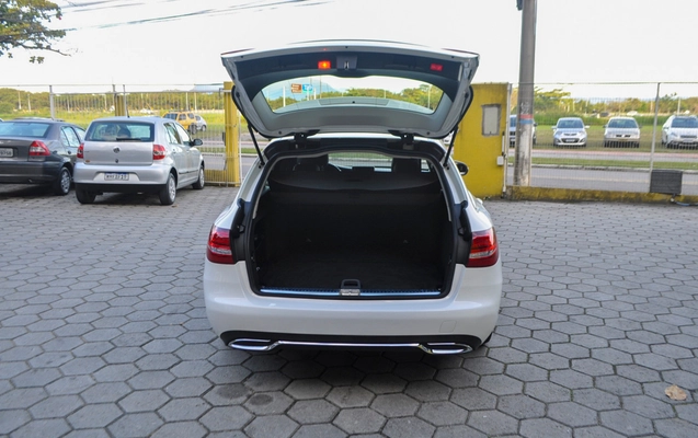 imagem-https://www.socarrao.com.br/sc-vehicle-images-prod/3949343/1789758503726-267d94c0dbf149fa88372cdf134c56dc_1782317703465.jpg