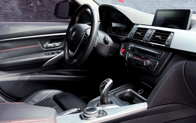 imagem-https://www.socarrao.com.br/sc-vehicle-images-prod/3949357/1789758525465-1_024337.jpg