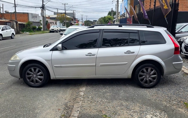 imagem-https://www.socarrao.com.br/sc-vehicle-images-prod/3949379/1789827013560-ct6ZBvzl1idd8YWKBmIhYQ1nRpNifs8Z.jpg