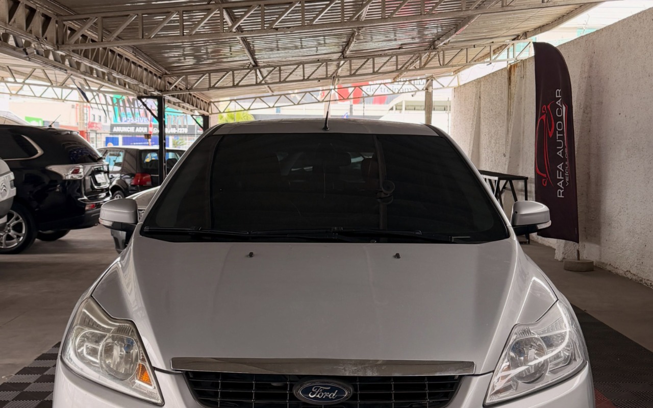 imagem-https://www.socarrao.com.br/sc-vehicle-images-prod/3949385/1789758628513-U2F2ZUNsaXAuQXBwXzgwOTQ2NTE4Nl8xNzk0OTMwODgxNDI3MDgyMF8yMDc1NzE2NTI4MjA5MjU5ODk0X24uanBn.jpg