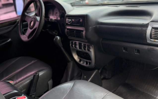 imagem-https://www.socarrao.com.br/sc-vehicle-images-prod/3949464/1789758797850-YjA4MzI0ZWUtYzBjMy00OTFkLTg3MzUtYTRkZGQ1MmJlZjIwLmpmaWY.jfif