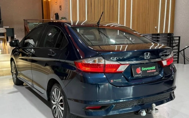 imagem-https://www.socarrao.com.br/sc-vehicle-images-prod/3949475/1789758839906-vehicle_image_1789758815_271d38204807b7372b765faf80f49c09.jpeg