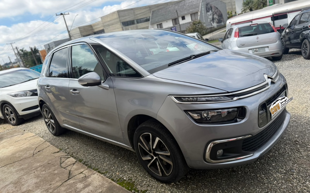 imagem-https://www.socarrao.com.br/sc-vehicle-images-prod/3949560/1789759109510-OTgwZTcxNTUtYzlmZi00NjFlLTllNGItYWMyMTFmMTJkMDQ1LmpmaWY.jfif