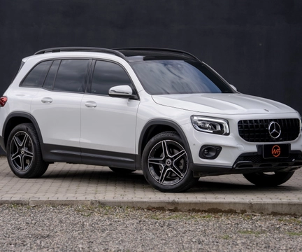 Mercedes-Benz GLB 2021 Branco — foto 1 de 3