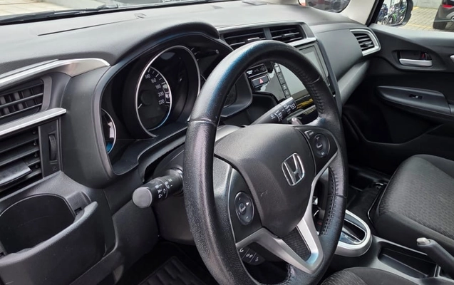 imagem-https://www.socarrao.com.br/sc-vehicle-images-prod/3949604/1789759221039-gb-7576b3e.jpeg