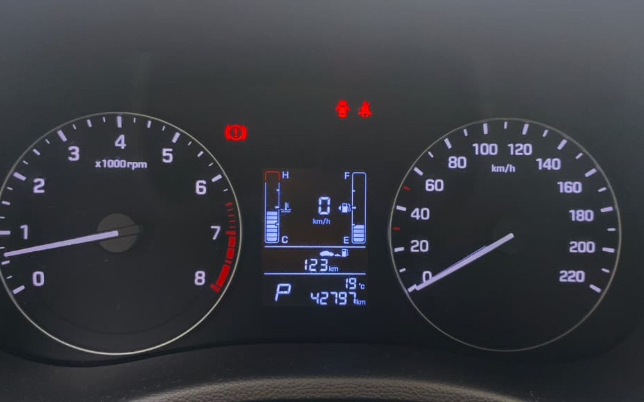 imagem-https://www.socarrao.com.br/sc-vehicle-images-prod/3949654/1789759272545-SU4gMDEuanBlZw.jpeg