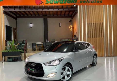 Hyundai Veloster 1.6 16V 140cv Aut. 2012 Prata — foto 1 de 3