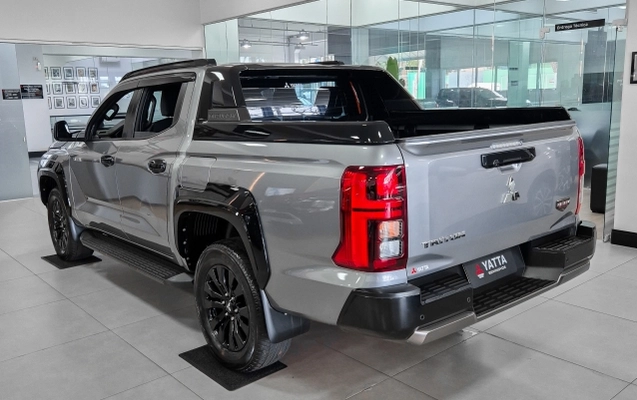 imagem-https://www.socarrao.com.br/sc-vehicle-images-prod/3949726/1789759384208-avj7kJd7mHKOzfUSOdFN4Lsjfby7DDOm.jpg