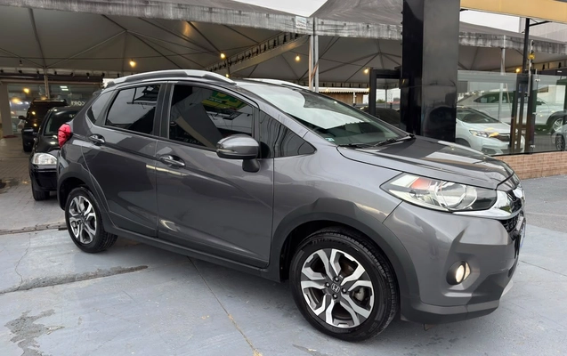 imagem-https://www.socarrao.com.br/sc-vehicle-images-prod/3949830/1790112108725-934adb5ab5184823a7a81ea244b98f60_1790111759262.jpg