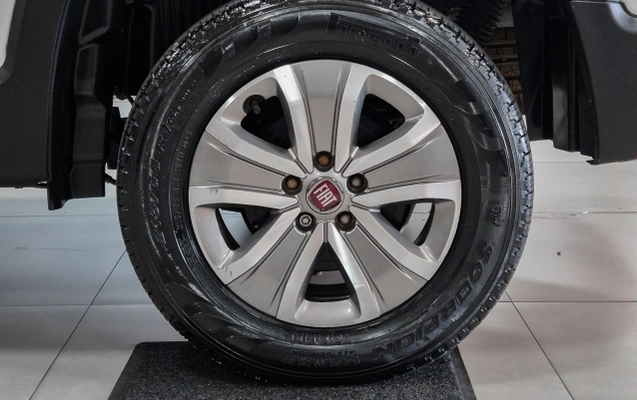 imagem-https://www.socarrao.com.br/sc-vehicle-images-prod/3949851/1789759905579-XHfYN2NC3qJI271ytQAiJlYqXC0x7hci.jpg