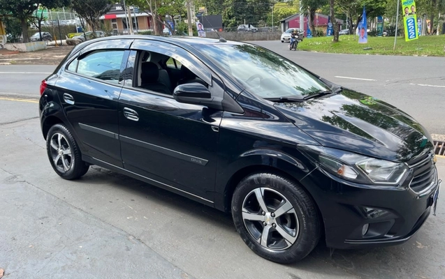 imagem-https://www.socarrao.com.br/sc-vehicle-images-prod/3949882/1789759954425-34eq2ZIfBd4ZdBNSQ9Yg9vTYTPf8tZO7.jpg