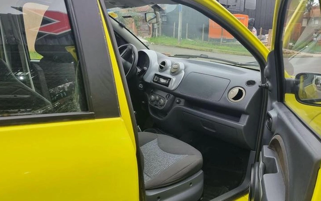 imagem-https://www.socarrao.com.br/sc-vehicle-images-prod/3949893/1792436497644-8489514_7_B_29fe1ae916.jpeg