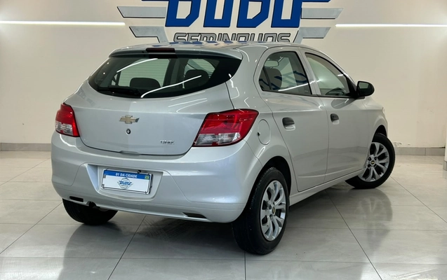 imagem-https://www.socarrao.com.br/sc-vehicle-images-prod/3950062/1789760257966-5_032225.jpg