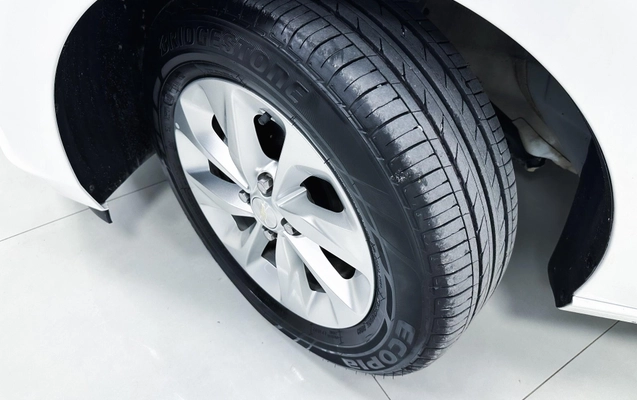 imagem-https://www.socarrao.com.br/sc-vehicle-images-prod/3950209/1789760828923-c1e5d11d1c9349d595aca53b0e5d5c86_1789760810126.jpg