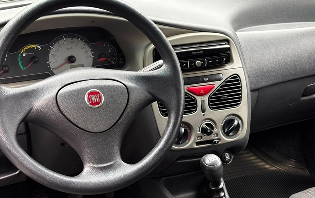 imagem-https://www.socarrao.com.br/sc-vehicle-images-prod/3950216/1789760868950-2cd2afa7-b25b-c865-782e-3a23c83bce7c.jpg