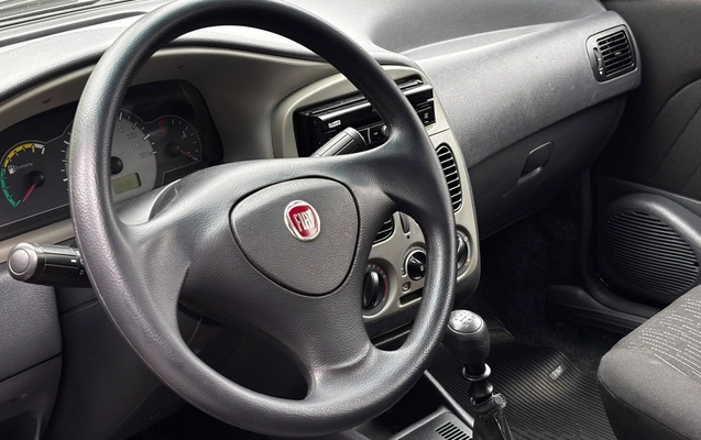 imagem-https://www.socarrao.com.br/sc-vehicle-images-prod/3950216/1789760868950-e7bf0753-64cc-2e51-fce5-3a23c83bce7c.jpg