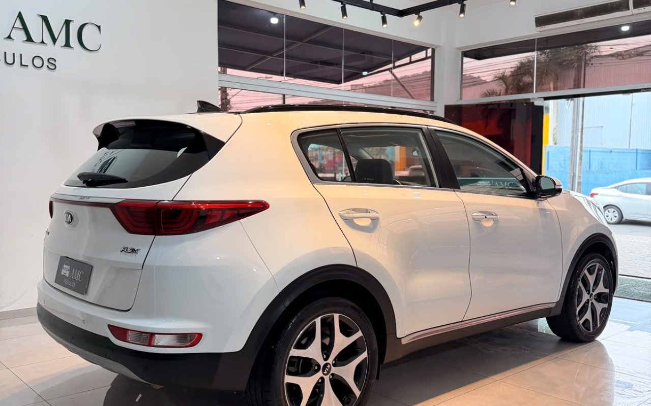 imagem-https://www.socarrao.com.br/sc-vehicle-images-prod/3950284/1789764041103-V2hhdHNBcHAgSW1hZ2UgMjAyNi0wOS0xOCBhdCAxMS4zNy40NCAoMSkuanBlZw.jpeg