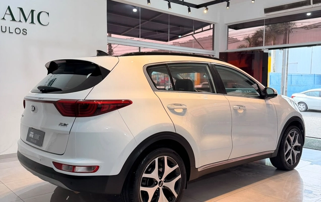 imagem-https://www.socarrao.com.br/sc-vehicle-images-prod/3950284/1789764041103-V2hhdHNBcHAgSW1hZ2UgMjAyNi0wOS0xOCBhdCAxMS4zNy40NCAoMSkuanBlZw.jpeg