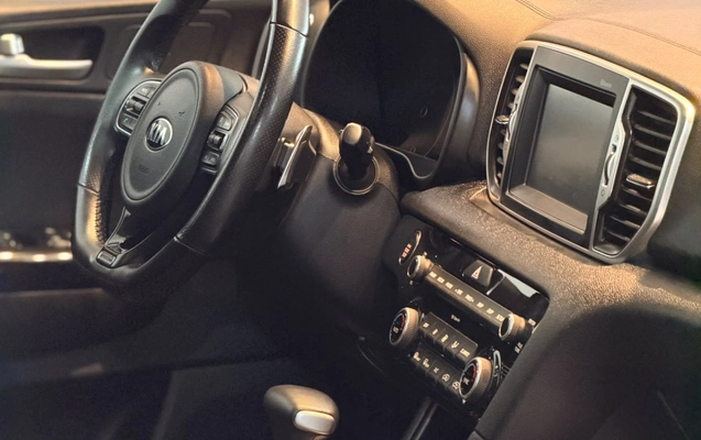 imagem-https://www.socarrao.com.br/sc-vehicle-images-prod/3950284/1789764041525-V2hhdHNBcHAgSW1hZ2UgMjAyNi0wOS0xOCBhdCAxMS4zNy40NS5qcGVn.jpeg