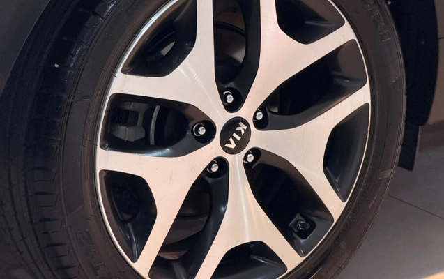imagem-https://www.socarrao.com.br/sc-vehicle-images-prod/3950284/1789764042557-V2hhdHNBcHAgSW1hZ2UgMjAyNi0wOS0xOCBhdCAxMS4zNy40NCAoMikuanBlZw.jpeg