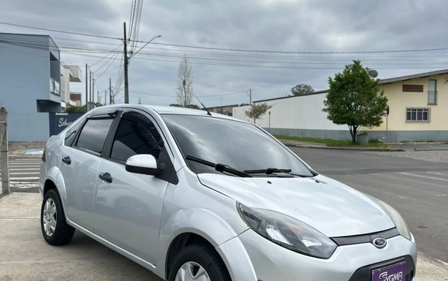 imagem-https://www.socarrao.com.br/sc-vehicle-images-prod/3950489/1789761481416-b6904c3ca1b04f27aa35fbf216031dd7_1789761332923.jpg