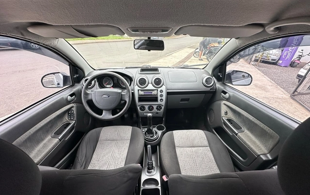 imagem-https://www.socarrao.com.br/sc-vehicle-images-prod/3950489/1789761481419-b7c45b6dd1f84b5a9f6f6e131041c350_1789761332935.jpg
