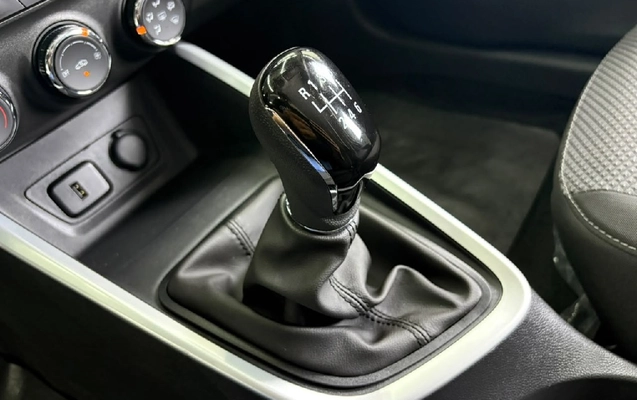 imagem-https://www.socarrao.com.br/sc-vehicle-images-prod/3950490/1789761379439-2a171fdf-167b-10fd-56cc-529358105640-whatsappimage2026-09-18at1504442jpeg.jpg