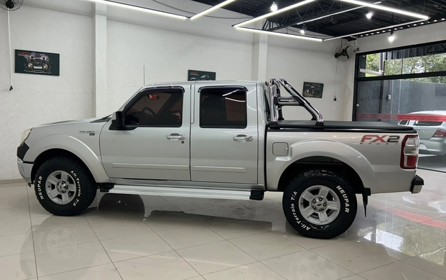 imagem-https://www.socarrao.com.br/sc-vehicle-images-prod/3950508/1789761531902-dfe7b462-c3e0-4080-b44b-047de6a59068.jpeg