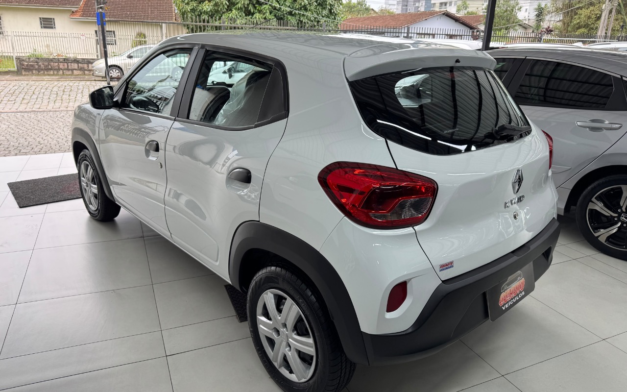 imagem-https://www.socarrao.com.br/sc-vehicle-images-prod/3950542/1789761717776-YjFmNGExZDktMDViZC00ODczLWE2NDEtZmMwN2E2YjJjNTJiLmpwZWc.jpeg