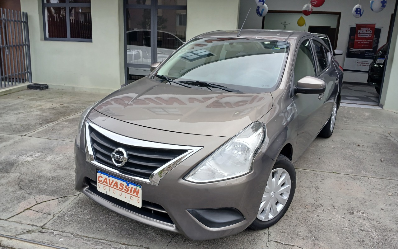 Nissan VERSA 2020 Cinza — foto 1 de 3