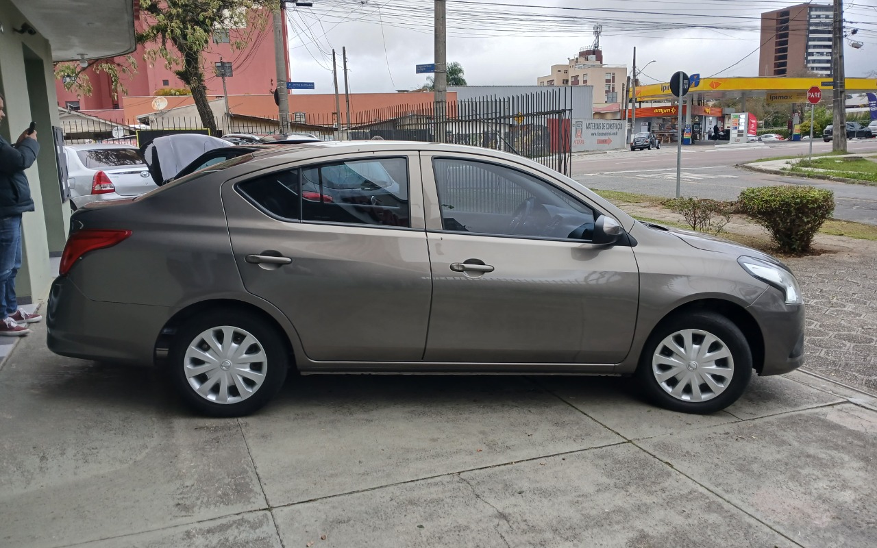 imagem-https://www.socarrao.com.br/sc-vehicle-images-prod/3950559/1789761733323-MTc4OTc2MDk5NDE3Mjc2NjAyMTIxMzk0MDczMDI2NjkuanBn.jpg