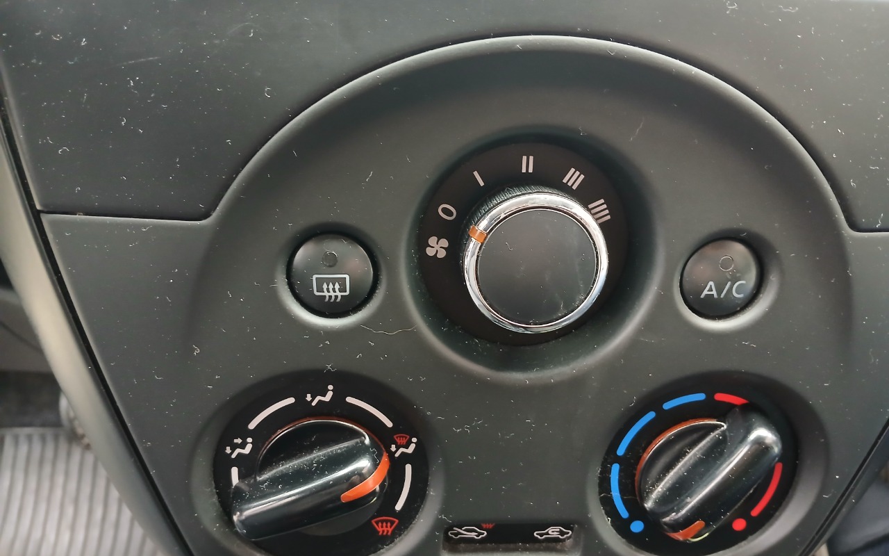 imagem-https://www.socarrao.com.br/sc-vehicle-images-prod/3950559/1789761736603-MTc4OTc2MTQ4ODQ2NDM4MjI0OTUyMzE0ODEzNTA0MS5qcGc.jpg