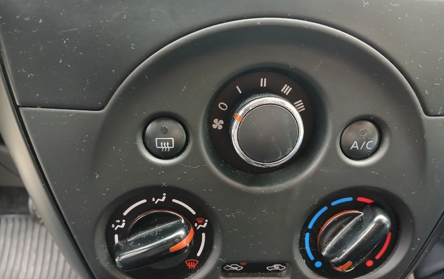 imagem-https://www.socarrao.com.br/sc-vehicle-images-prod/3950559/1789761736603-MTc4OTc2MTQ4ODQ2NDM4MjI0OTUyMzE0ODEzNTA0MS5qcGc.jpg