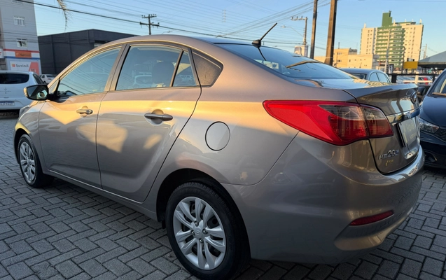 imagem-https://www.socarrao.com.br/sc-vehicle-images-prod/3950604/1789761777388-003_aa82b1113e0d05bfbff87323c5cfc0f0.jpg