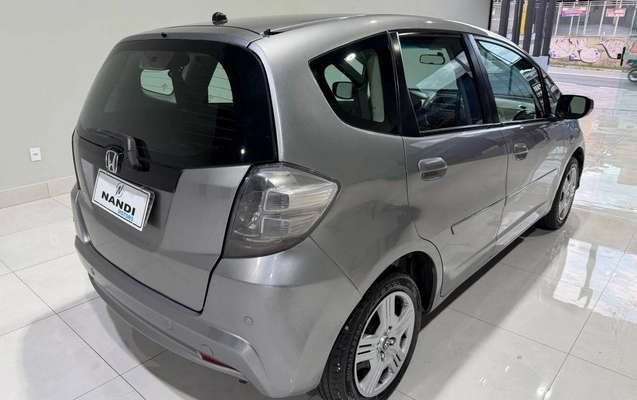 imagem-https://www.socarrao.com.br/sc-vehicle-images-prod/3950653/1789761868826-1233422.jpeg