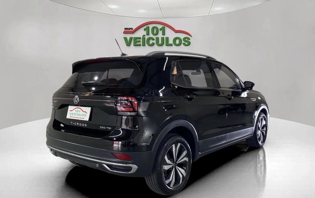 imagem-https://www.socarrao.com.br/sc-vehicle-images-prod/3950670/1789761906040-003_e0109e1dc2deb4d9e2b0b0a55a25b48d.jpg